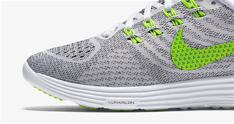 Women's Nike Lunartempo 2 'White & Volt.